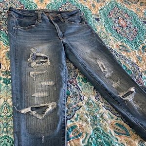 Destroyed jeans